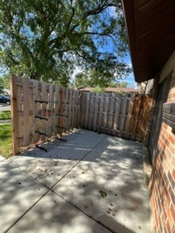 7344 Country Creek Way 1, Downers Grove, IL 60516 — photo 3