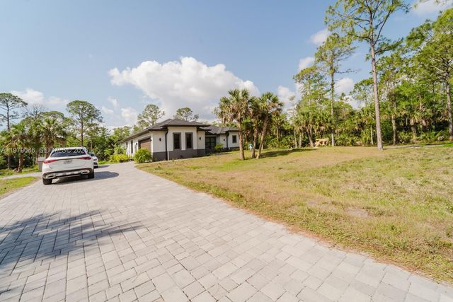 398 35th Avenue NW, Naples, FL 34120