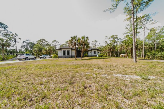 398 35th Avenue NW, Naples, FL 34120