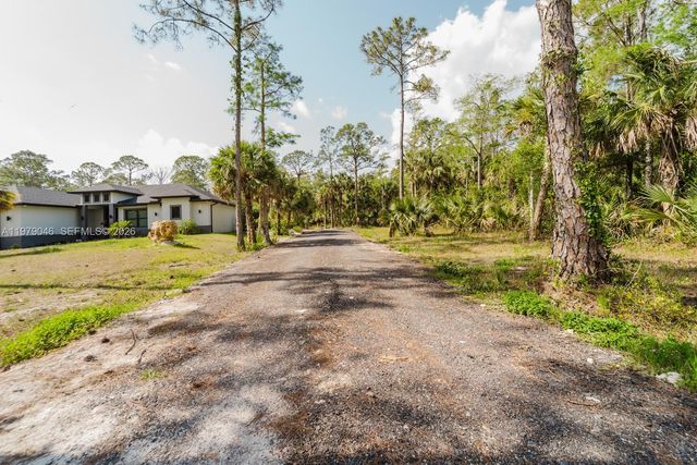 398 35th Avenue NW, Naples, FL 34120