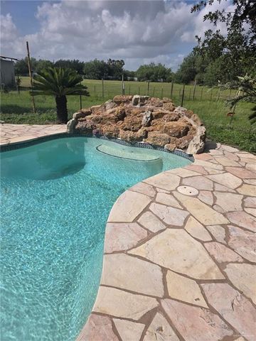 2210 W Monte Cristo W Road, Edinburg, TX 78541