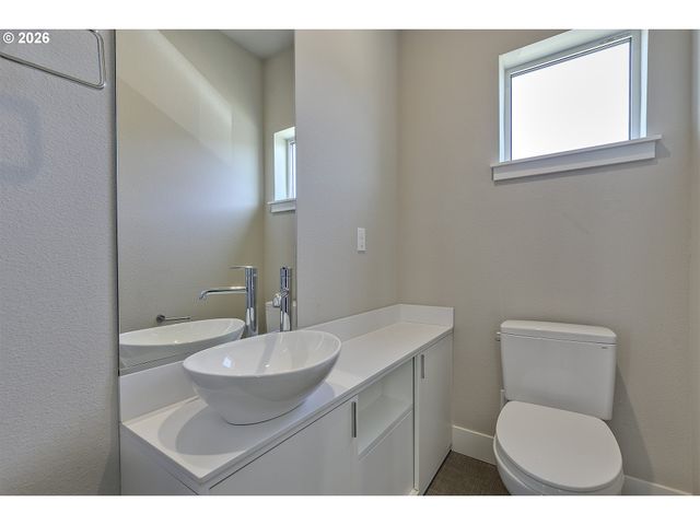 4179 Se 68TH Ave, Hillsboro, OR 97123
