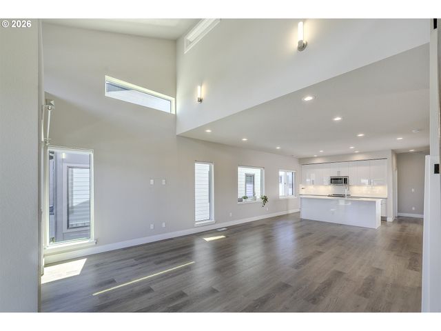 4179 Se 68TH Ave, Hillsboro, OR 97123