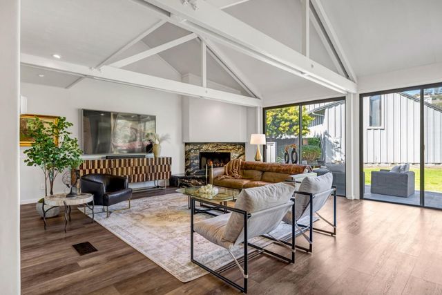 28069 Heron Court, Carmel Valley, CA 93923