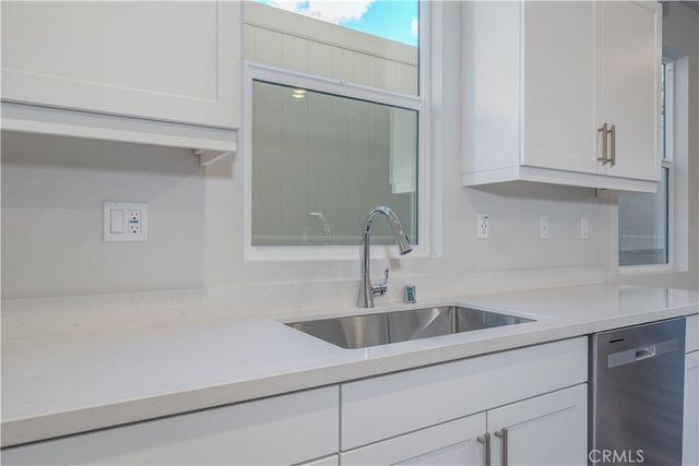 466 Meyer, Upland, CA 91786