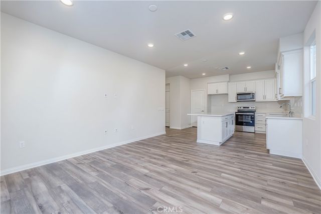 466 Meyer, Upland, CA 91786