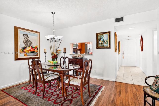 300 SW 130th Ter 206B, Pembroke Pines, FL 33027