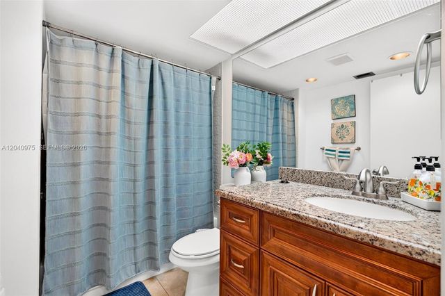 300 SW 130th Ter 206B, Pembroke Pines, FL 33027