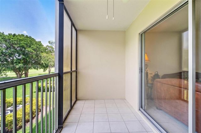 300 SW 130th Ter 206B, Pembroke Pines, FL 33027