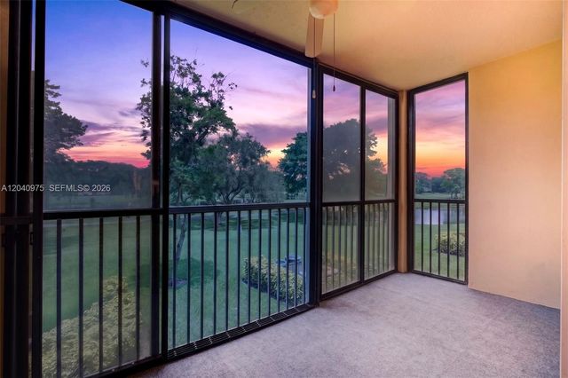 300 SW 130th Ter 206B, Pembroke Pines, FL 33027