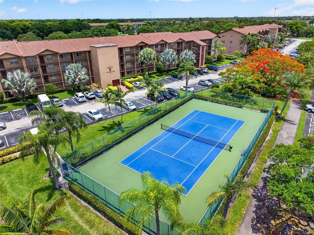 300 SW 130th Ter 206B, Pembroke Pines, FL 33027