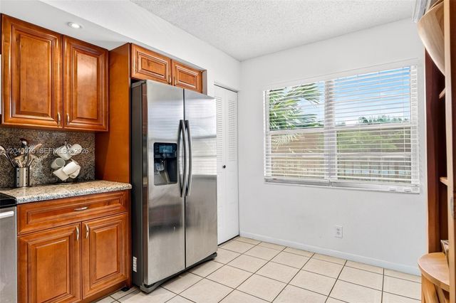 300 SW 130th Ter 206B, Pembroke Pines, FL 33027