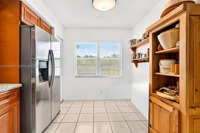 300 SW 130th Ter 206B, Pembroke Pines, FL 33027
