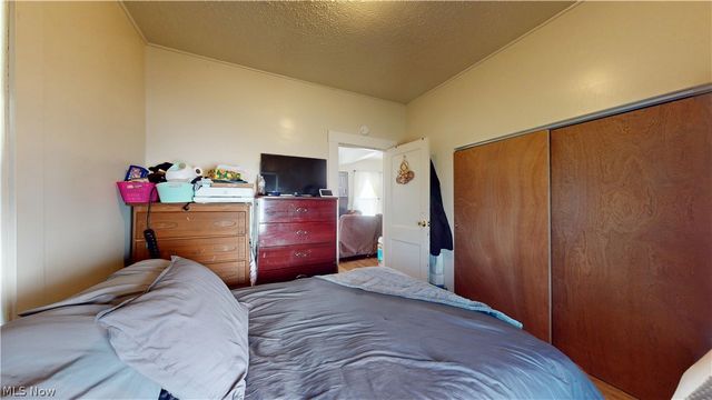 809 28th Street, Vienna, WV 26105