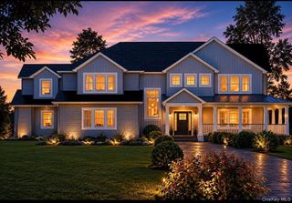 18 Bell Circle, Port Jefferson, NY 11777