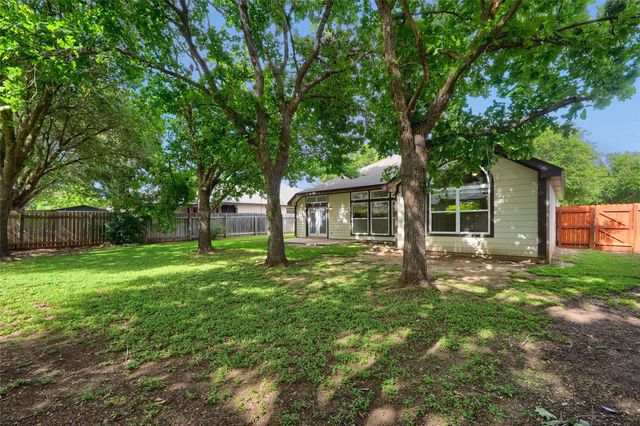 119 Stephen LN, Georgetown, TX 78626
