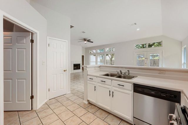 119 Stephen LN, Georgetown, TX 78626