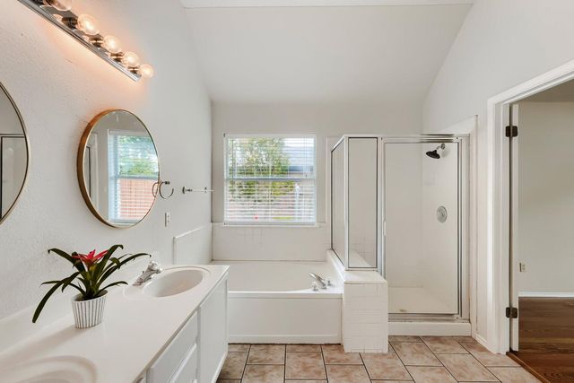 119 Stephen LN, Georgetown, TX 78626