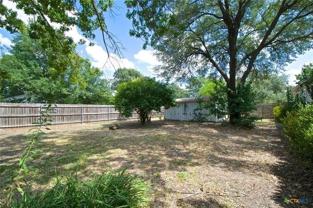 211 W Long Street, Elm Mott, TX 76640