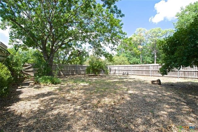 211 W Long Street, Elm Mott, TX 76640