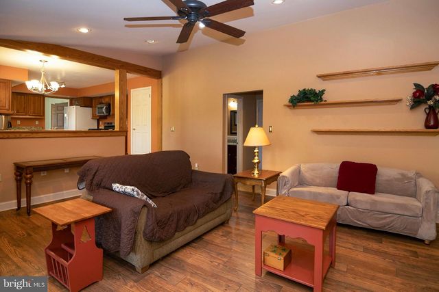 18 ABERDEEN DR, Sicklerville, NJ 08081