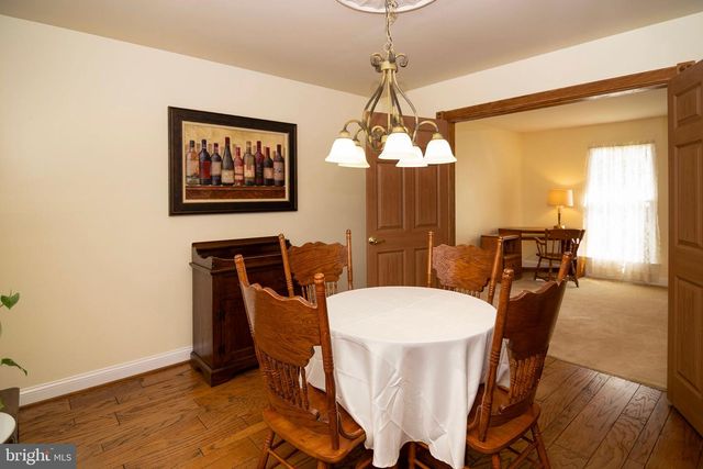 18 ABERDEEN DR, Sicklerville, NJ 08081