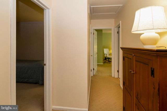 18 ABERDEEN DR, Sicklerville, NJ 08081