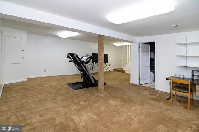 18 ABERDEEN DR, Sicklerville, NJ 08081