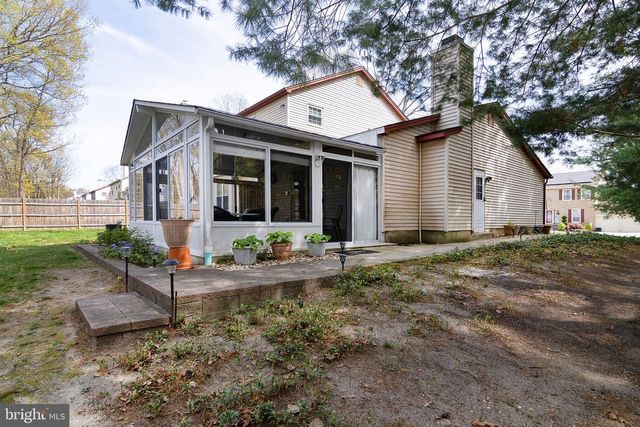 18 ABERDEEN DR, Sicklerville, NJ 08081