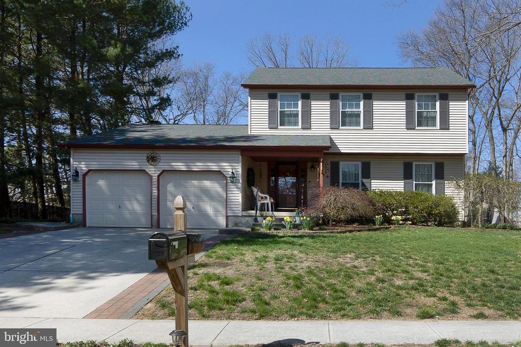 18 ABERDEEN DR, Sicklerville, NJ 08081