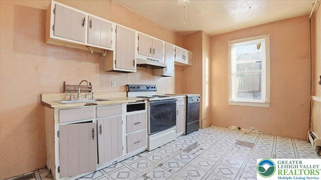 143 5th Street, Slatington Boro, PA 18080