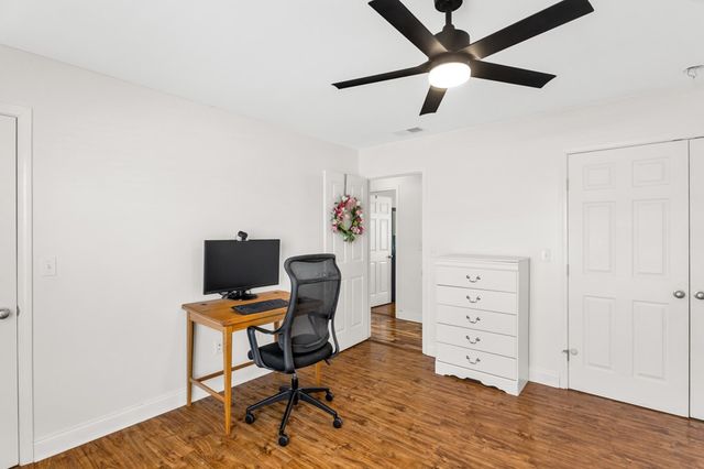 2307 Dogwood Kelly Rd, Hopkinsville, KY 42240