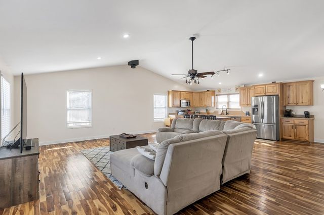 2307 Dogwood Kelly Rd, Hopkinsville, KY 42240