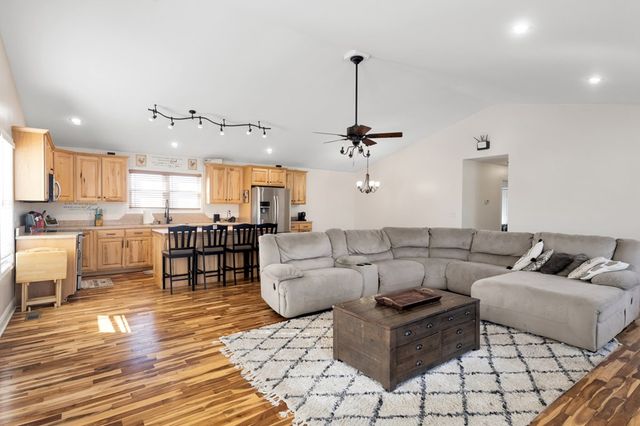 2307 Dogwood Kelly Rd, Hopkinsville, KY 42240