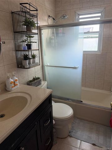 172 N Walnut Street, Massapequa, NY 11758