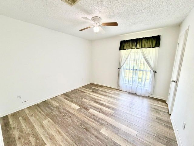 307 Trailwood Drive, Crockett, TX 75835
