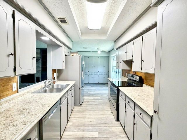 307 Trailwood Drive, Crockett, TX 75835