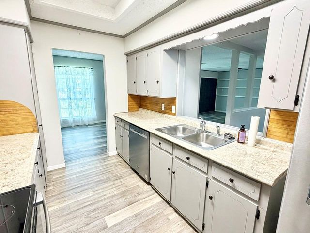 307 Trailwood Drive, Crockett, TX 75835