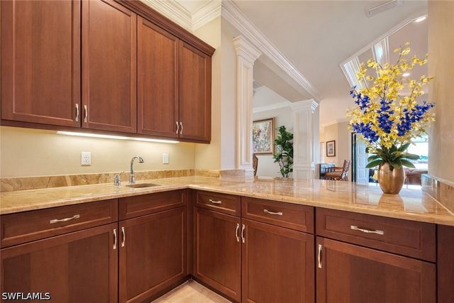 2915 Cinnamon Bay CIR, Naples, FL 34119