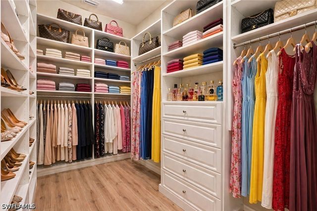 2915 Cinnamon Bay CIR, Naples, FL 34119