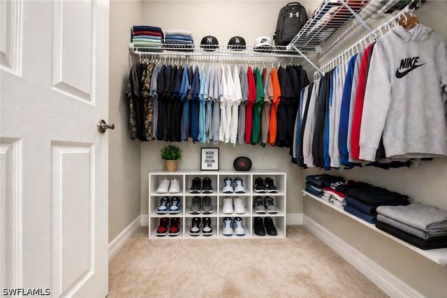 2915 Cinnamon Bay CIR, Naples, FL 34119