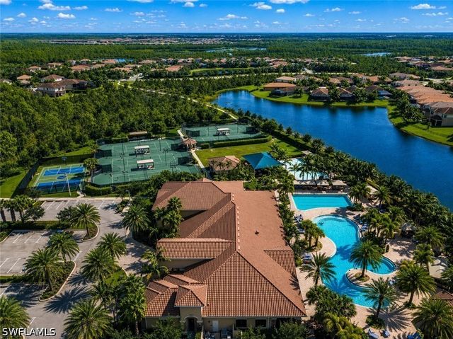 2915 Cinnamon Bay CIR, Naples, FL 34119