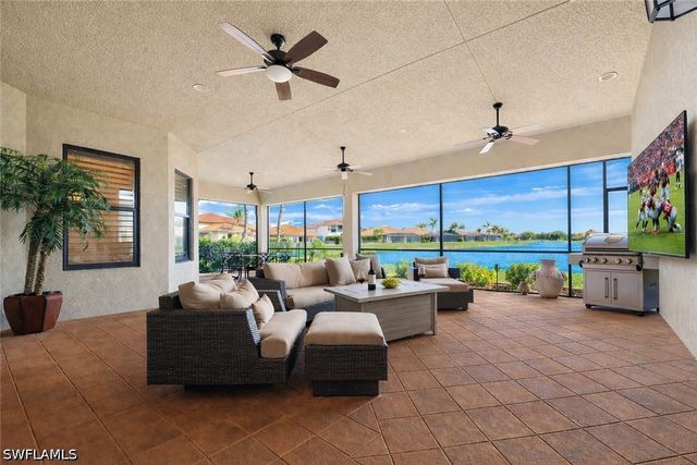 2915 Cinnamon Bay CIR, Naples, FL 34119