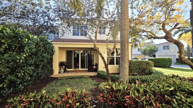 4820 NW 16th Terrace, Boca Raton, FL 33431