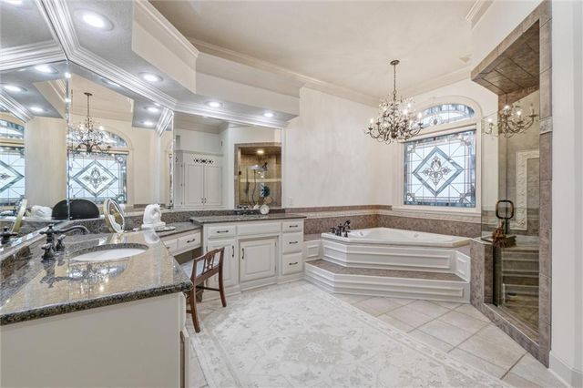 6001 N Cosby Avenue, Kansas City, MO 64151