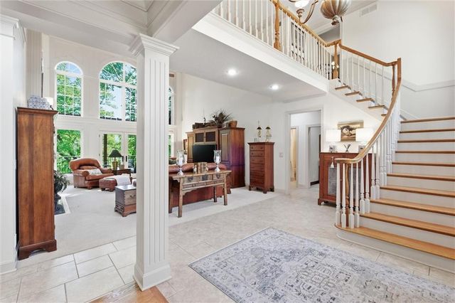 6001 N Cosby Avenue, Kansas City, MO 64151