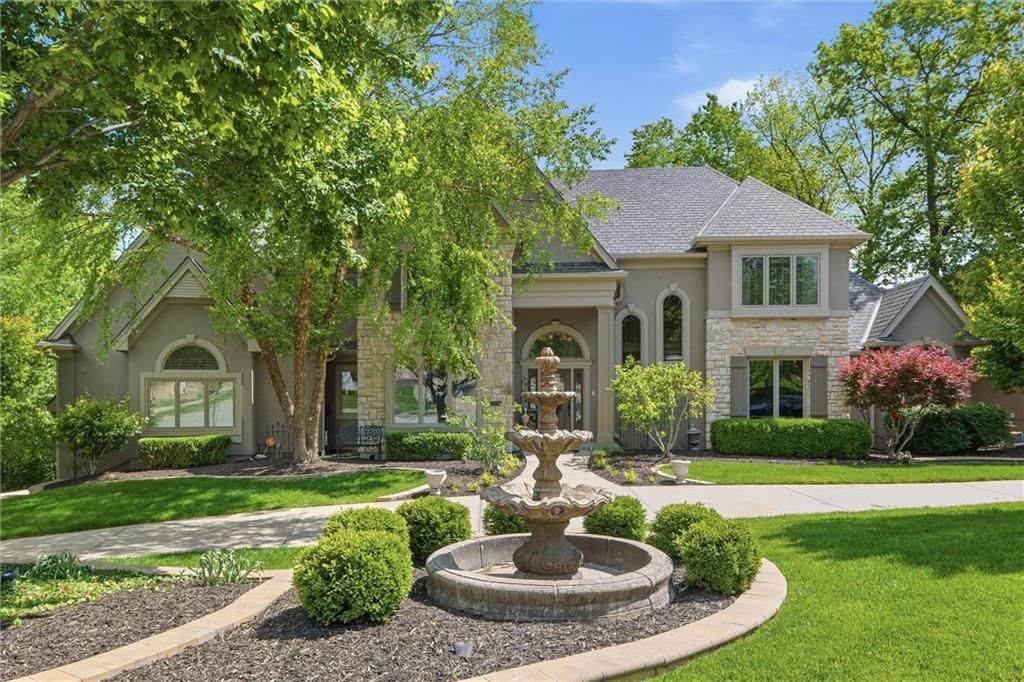 6001 N Cosby Avenue, Kansas City, MO 64151