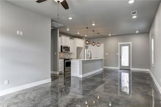 105 E Morton Street, Denison, TX 75021