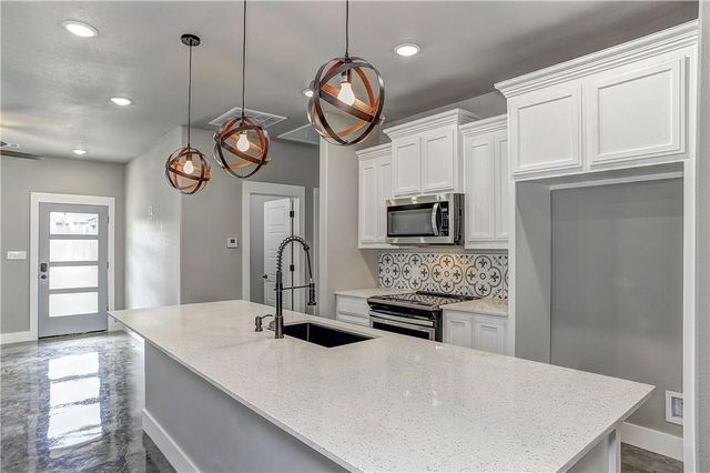 105 E Morton Street, Denison, TX 75021