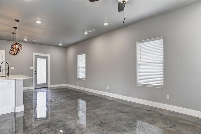 105 E Morton Street, Denison, TX 75021